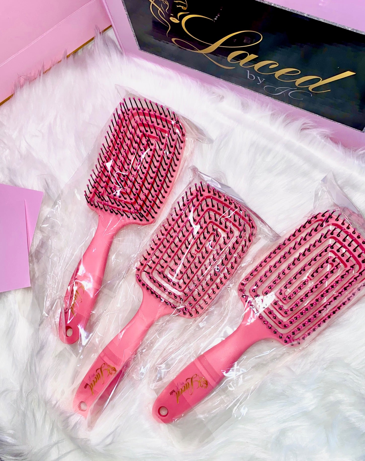 HAIR DETANGLING BRUSH